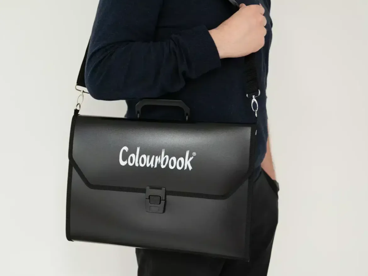 Valigetta scuola con tracolla 28x39cm – Nero